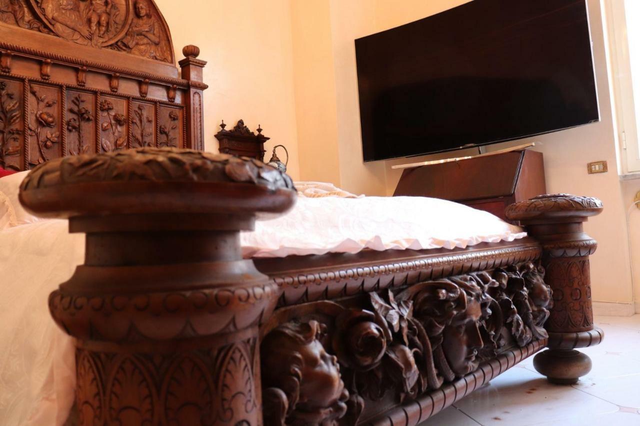 B&B Goldmund Napoli Eksteriør billede